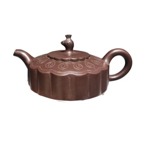 Chinese Yixing Zisha Clay Teapot w Artist Signed