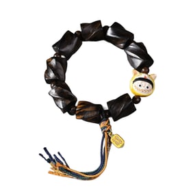 Hand Woven Chenxiang Wood Beads Bracelet