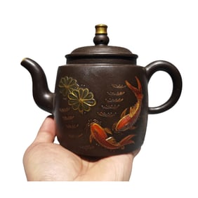 Vintage Chinese Yixing Zisha Clay Teapot w Artist Signed