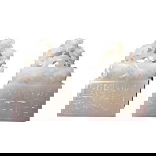 A Pair Superb Chinese White Hetian Jade Carved Chi Dragon Seals: A Pair Superb Chinese White Hetian Jade Carved Chi Dragon SealsDimension: 116 x 80 x 79 (mm) 4.57 x 3.15 x 3.11 (inches) Total Weight: 6.06 lbs/ 2750 g