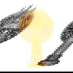 Superb Old Tibetan Gilt Gold Copper Thousand-Hand Guanyin Statue: Superb Old Tibetan Gilt Gold Copper Thousand-Hand Guanyin StatueDimension: 240 x 140 (mm) 9.45 x 5.51 (inches) Weight: 4.72 lbs/ 2143 g