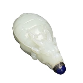 Superb Chinese White Hetian Jade Carved Dragon Turtle Snuff Bottle