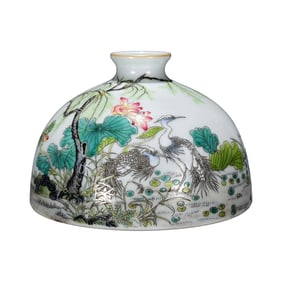 Chinese Qing Dynasty Gilt Edge Famille Rose Lotus Leaf & Lotus Flower Design Porcelain Vase