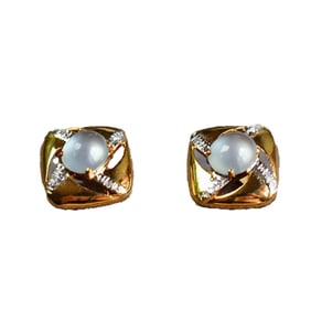 A Pair Exquisite 18K Gold Inlay Jadeite Earring