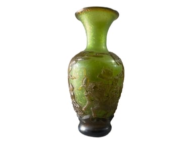 Vintage Chinese Green Peking Glass Low Relief Figure Design Vase