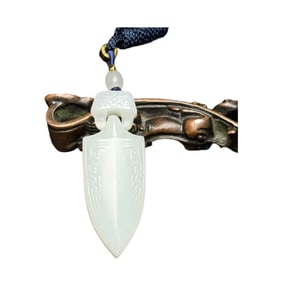 Superb Chinese Hetian Jade Carved Amulets Pendant