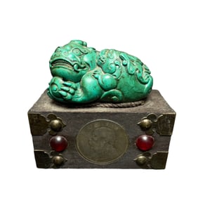 Vintage Turquoise Carved Fortune Pixiu Statue w Wood Box