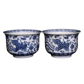 A Pair Chinese Blue And White Porcelain Phoenix Design Porcelain Bowl