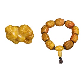 A Pair Chinese Tianhuang Stone Carved Fortune Lion Statue w Beads Bracelet