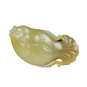Superb Chinese Hetian Jade Carved Fish Pendant