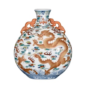 Chinese Qing Dynasty Doucai Iron Red Glaze Clouds Dragon Design Porcelain Vase