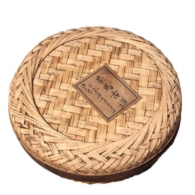 Vintage In Seal Tea Bag Statue