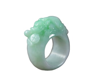 Exquisite Jadeite Carved Fortune Pixiu Thumb Ring