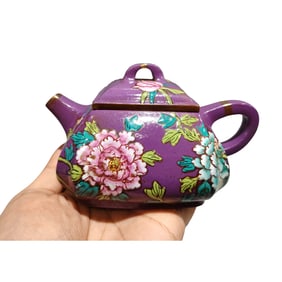 Antique Chinese Colored Drawing Yixing Zisha Flowers Design Teapot