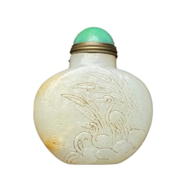 Vintage Chinese Hetian Jade Carved Crane Snuff Bottle