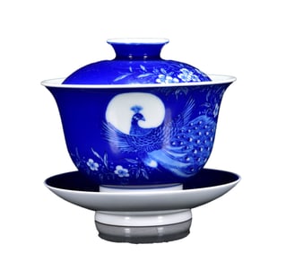 Chinese Qing Dynasty Blue And White Porcelain Phoenix Design Porcelain Teabowl