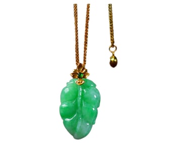 Exquisite 18K Gold Buckle Inlay Jadeite Carved Leaf Pendant