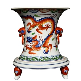 Chinese Wucai Clouds Dragon Design Porcelain Vase