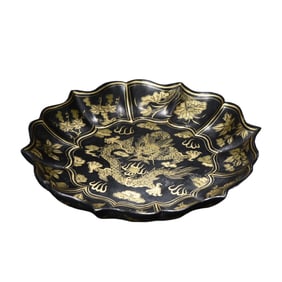 Chinese Gilt Gold Wooden-cored Lacquerware Fortune Dragon Design Plate