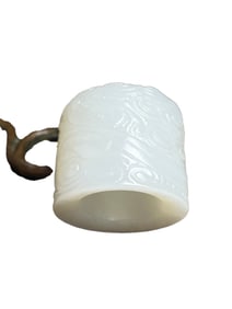 Chinese Hetian Jade Low Relief Ruyi Thumb Ring