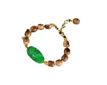 Exquisite Green Jadeite & Chenxiang Wood Beads Bracelet