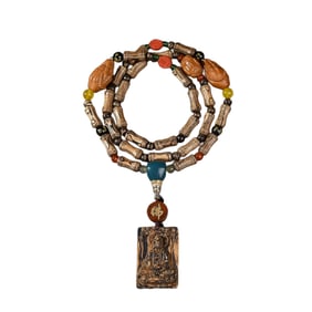 Old Chinese Chenxiang Wood Carved Kwan-yin Pendant w Beads Necklace