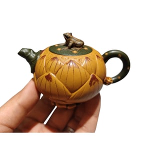 Chinese Yixing Zisha Clay Lotus Pod & Frog Teapot w Artist Signed