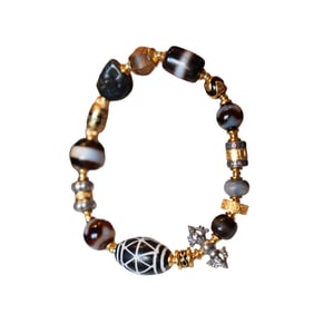 Hand Carved Agate Beads Bracelet