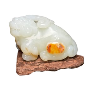 Superb Chinese White Hetian Jade Carved Fortune Pixiu Statue