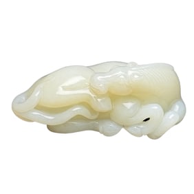Superb Chinese White Hetian Jade Carved Fortune Horse Statue