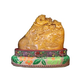 Superb Vintage Chinese Tianhuang Stone Carved Fortune Drgon Seal Statue