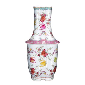 Chinese Qing Dynasty Famille Rose Fortune Bat Design Conjoined Porcelain Vase