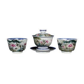 Chinese Blue And White + Famille Rose Lotus Leaf & Lotus Flower Design Porcelain Teabowl w Cups