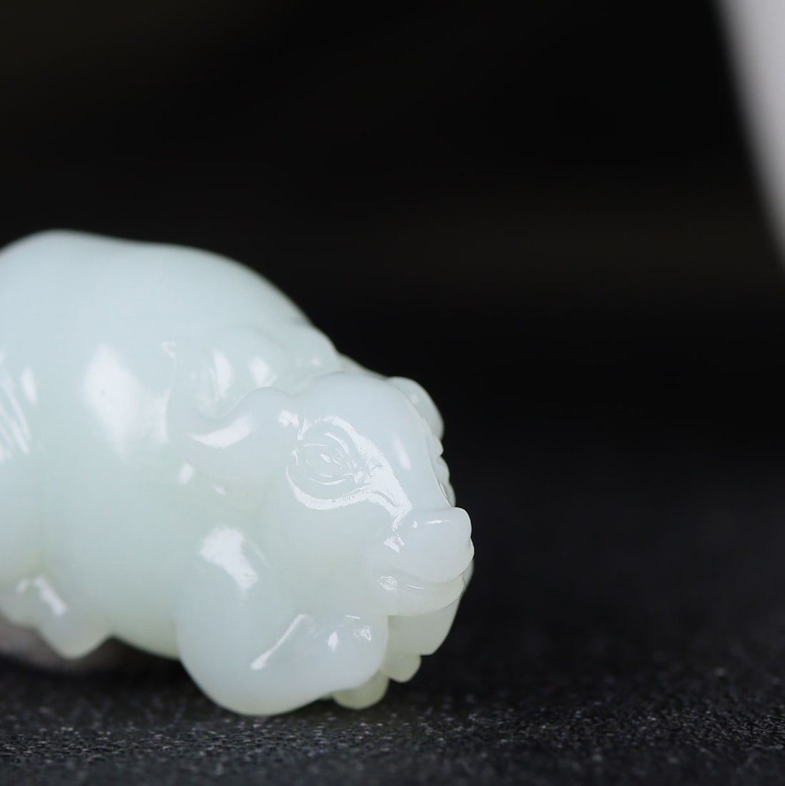 Superb Chinese Natural Hetian Jade Carved Fortune Ox Pendant - 4