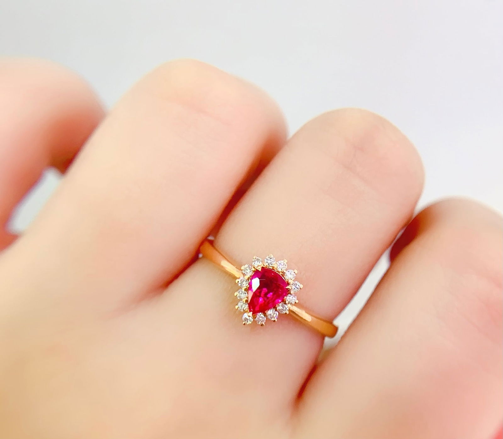 Exquisite 18K Gold Inlay Ruby Ring - 7