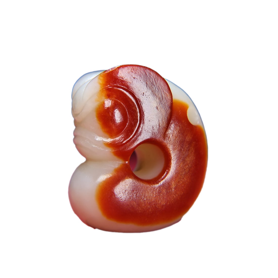 Vintage Chinese Hetian Jade Carved Fortune Dragon Pendant: Vintage Chinese Hetian Jade Carved Fortune Dragon PendantDimension: 50 x 42 x 24 (mm)1.97 x 1.65 x 0.94 (inches) Weight: 0.21 lbs/ 96 g