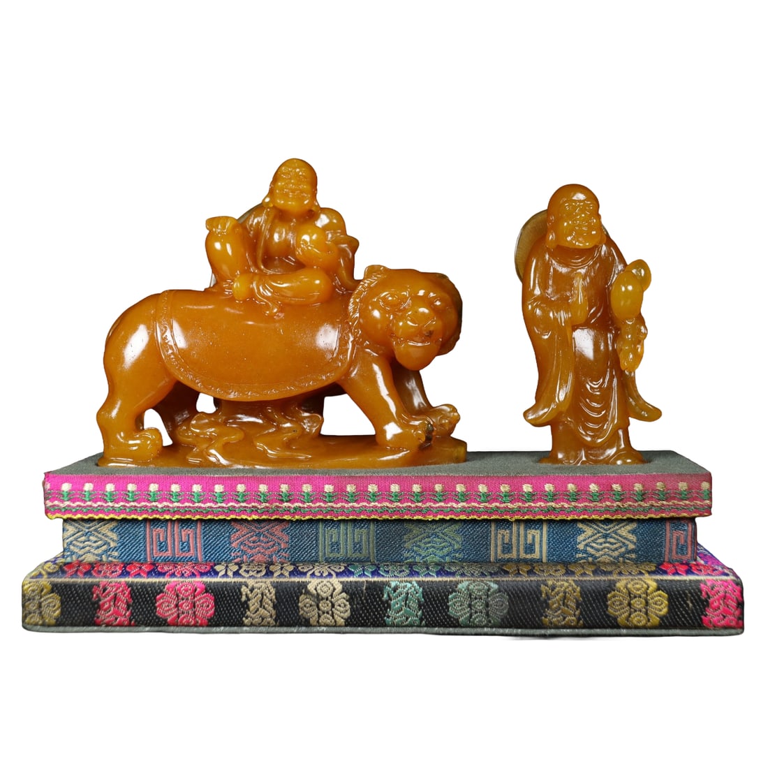 Superb Vintage Chinese Tianhuang Stone Carved Dharma Statue: Superb Vintage Chinese Tianhuang Stone Carved Dharma StatueDimension: 210 x 150 x 70 (mm)8.27 x 5.90 x 2.75 (inches) Weight: 1.11 lbs/ 503 g