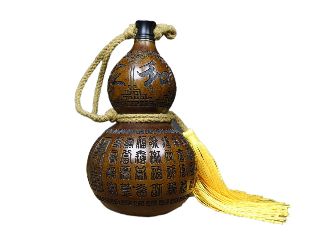 Vintage Chinese Gourd Statue: Vintage Chinese Gourd StatueDimension: 160 x 100 x 100 (mm) 6.30 x 3.94 x 3.94 (inches) Weight:0.26 lbs/ 120 g