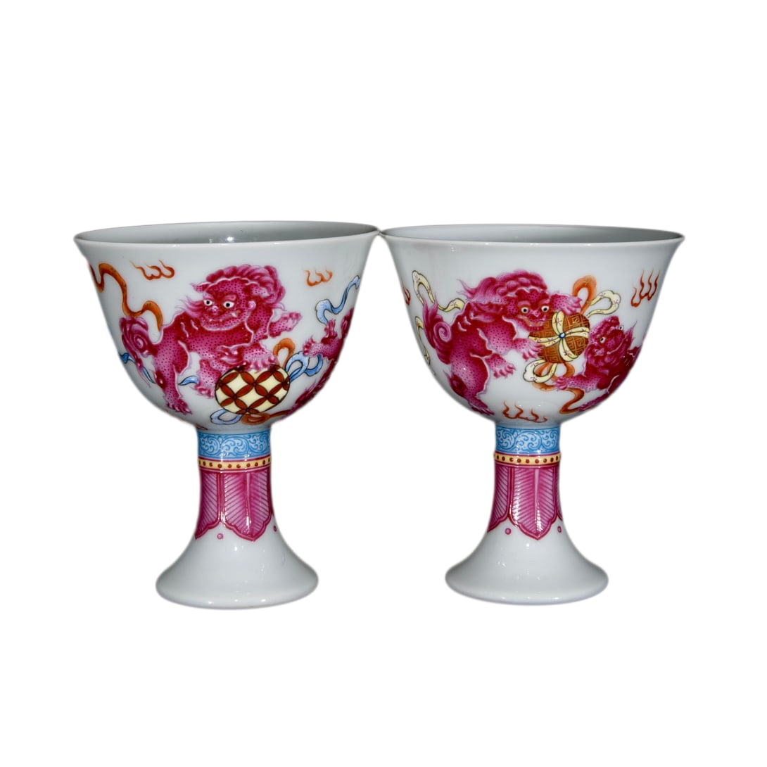 A Pair Chinese Qing Dynasty Famille Rose Enamel Fortune Lion Design Porcelain Cups: A Pair Chinese Qing Dynasty Famille Rose Enamel Fortune Lion Design Porcelain Cups Dimension: 97 x 80 (mm) 3.82 x 3.15 (inches)