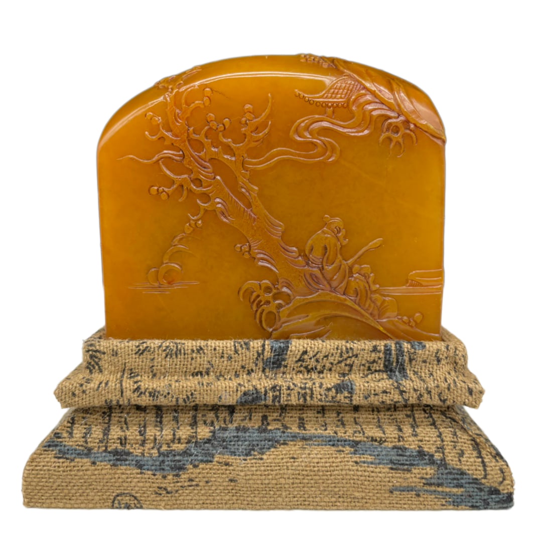 Superb Vintage Chinese Tianhuang Stone Low Relief Pine Tree & Figure Seal: Superb Vintage Chinese Tianhuang Stone Low Relief Pine Tree & Figure SealDimension: 60 x 58 x 28 (mm)2.36 x 2.28 x 1.10 (inches) Weight: 0.44 lbs/ 201 g