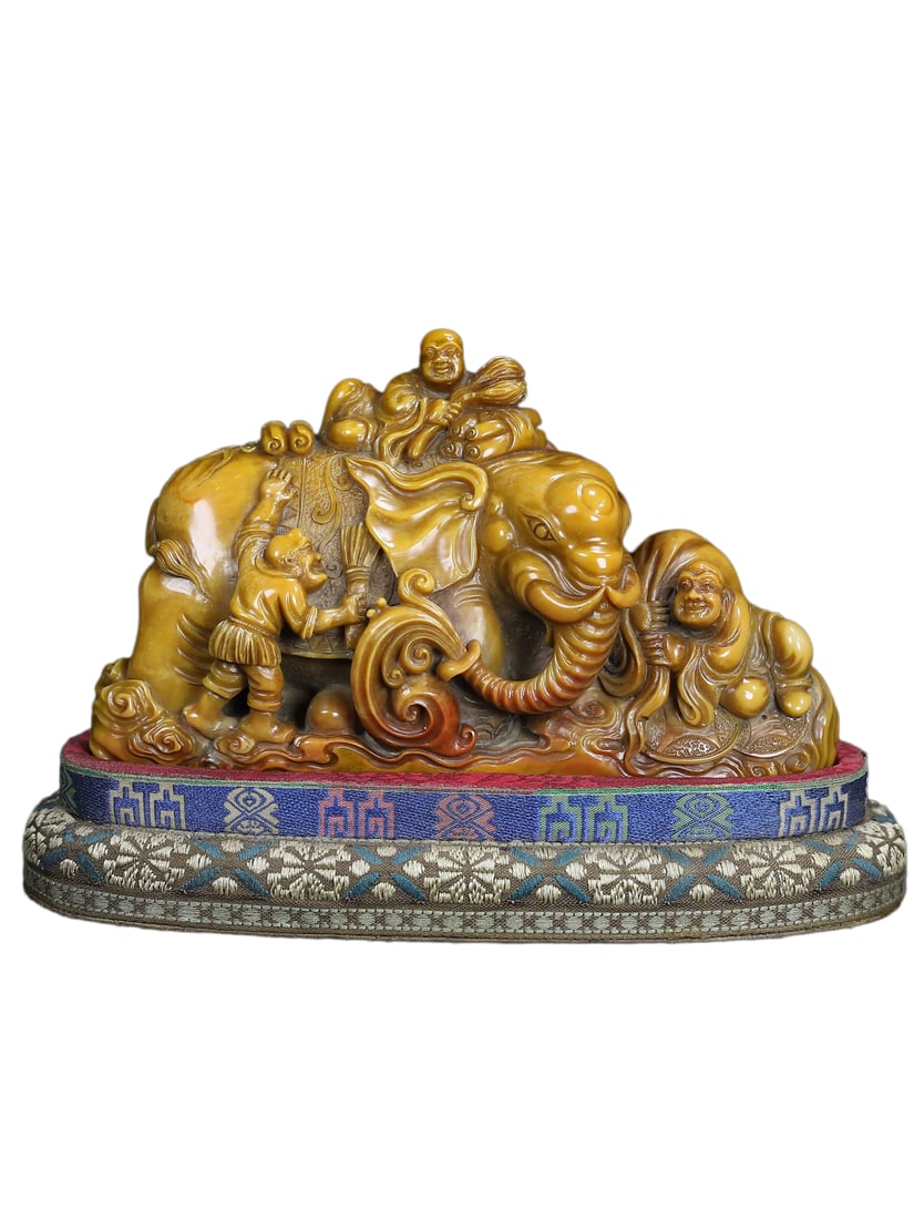 Superb Vintage Chinese Tianhuang Stone Carved Elephant & Arhat Seal Statue: Superb Vintage Chinese Tianhuang Stone Carved Elephant & Arhat Seal StatueDimension: 170 x 110 x 40 (mm)6.69 x 4.33 x 1.57 (inches) Weight: 2.31 lbs/ 1050 g