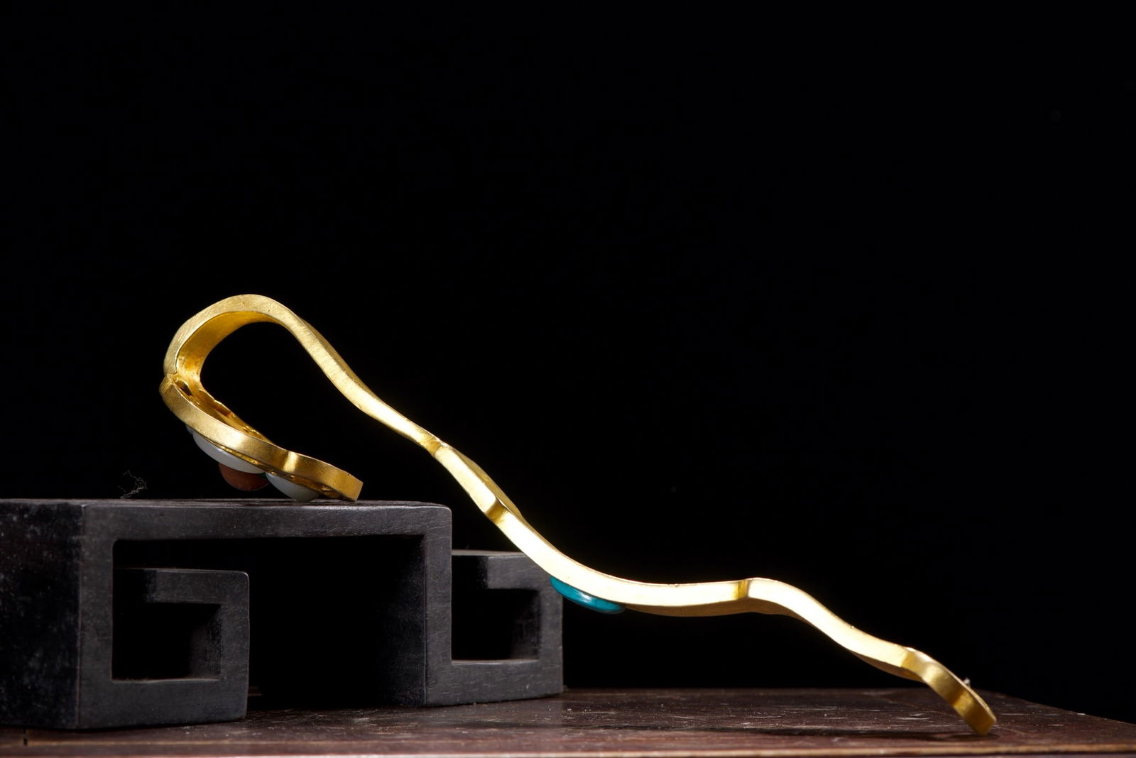 Vintage Chinese Gilt Gold Copper Inlay Jade Ruyi Statue - 8