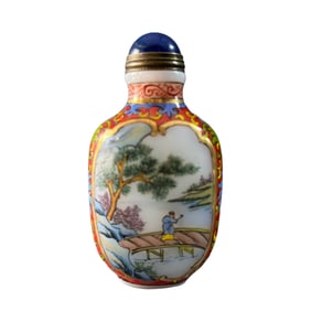 Chinese Famille Rose Peking Glass Live In Remote Mountains Design Snuff Bottle