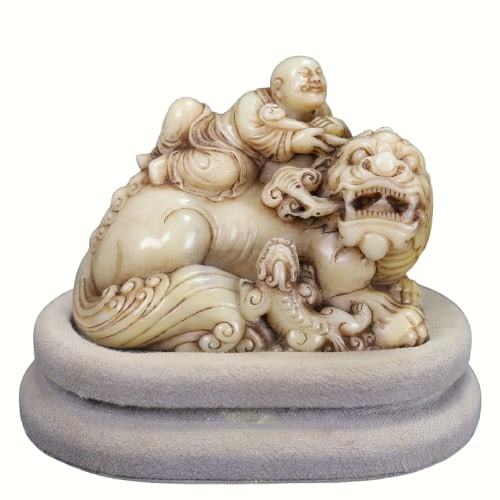 Superb Chinese Tianhuang Stone Carved Kwan-yin Statue (1 of 11)