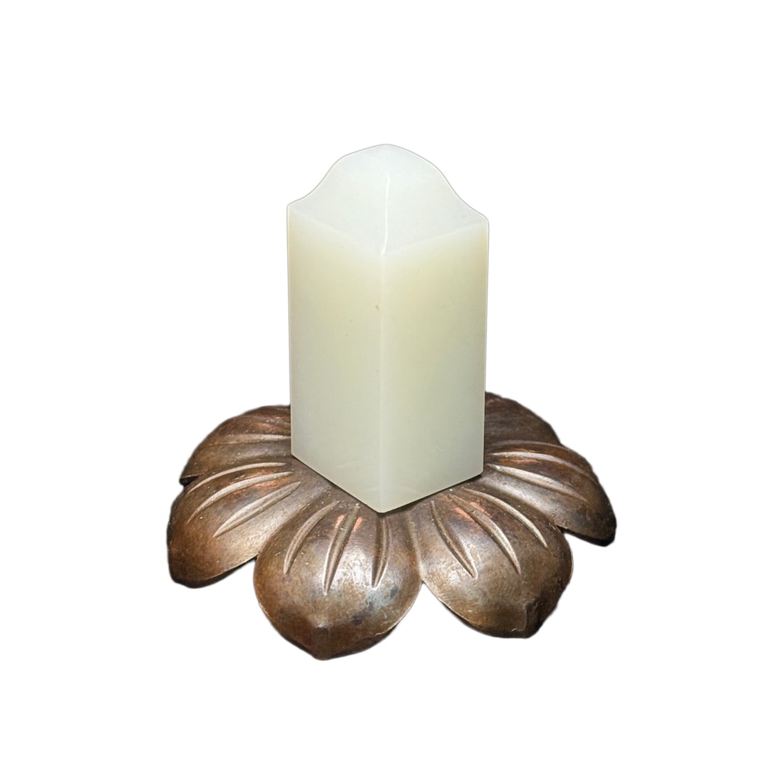 Superb Chinese Hetian Jade Carved Seal Statue: Superb Chinese Hetian Jade Carved Seal StatueDimension: 45 x 20 x 18 (mm?1.77 x 0.79 x 0.71 (inches) Weight: 0.09 lbs/ 43 g