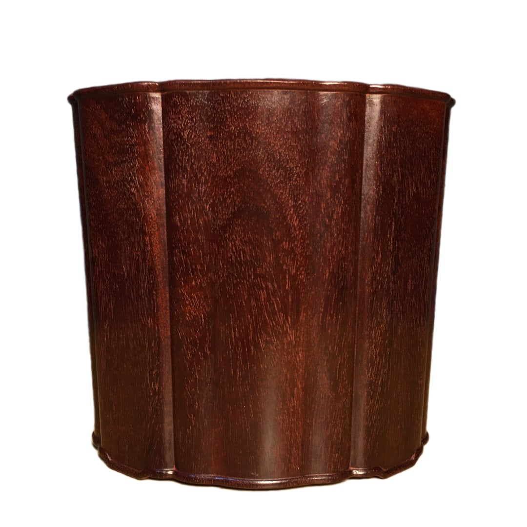 Vintage Chinese Huanghuali Wood Brush Pot: Vintage Chinese Huanghuali Wood Brush PotDimension: 155 x 170 (mm) 6.10 x 6.69(inches) Weight: 2.28 lbs/ 1035 g