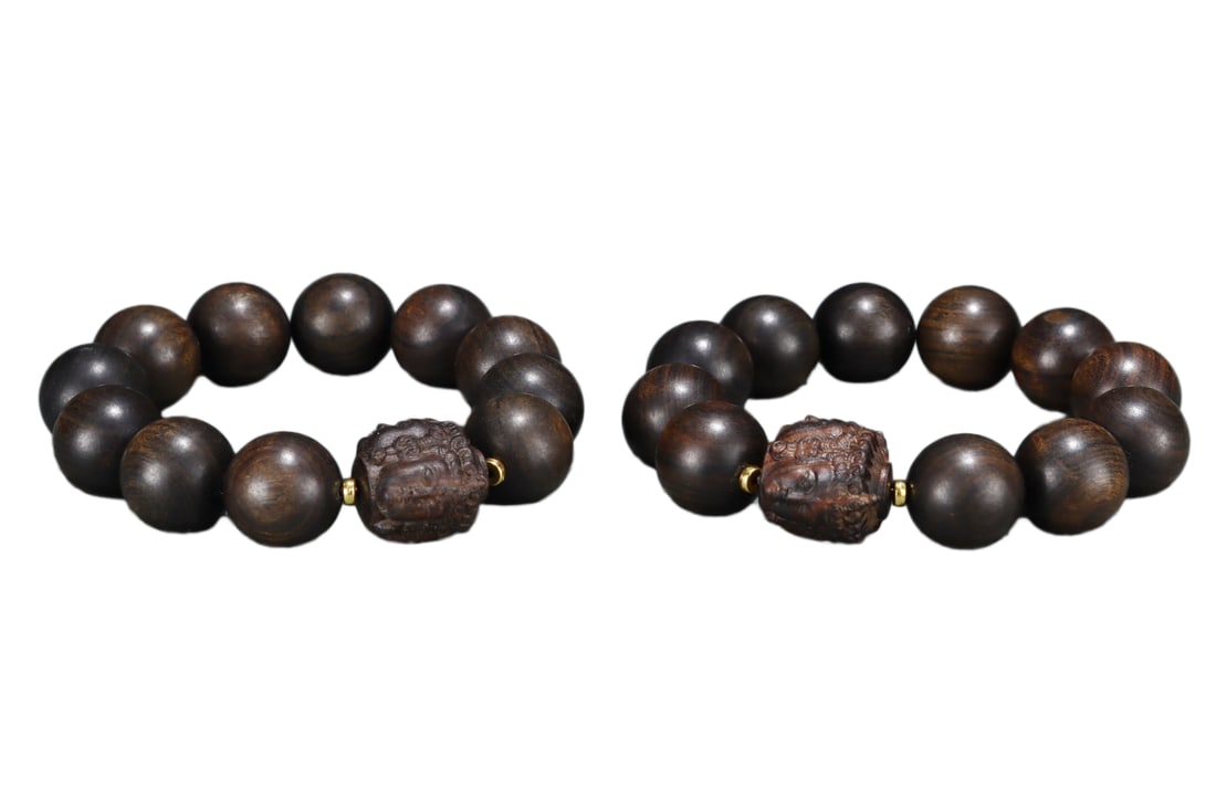A Pair Vintage Chenxiang Wood Carved Kwan-yin Beads Bracelet (1 of 10)