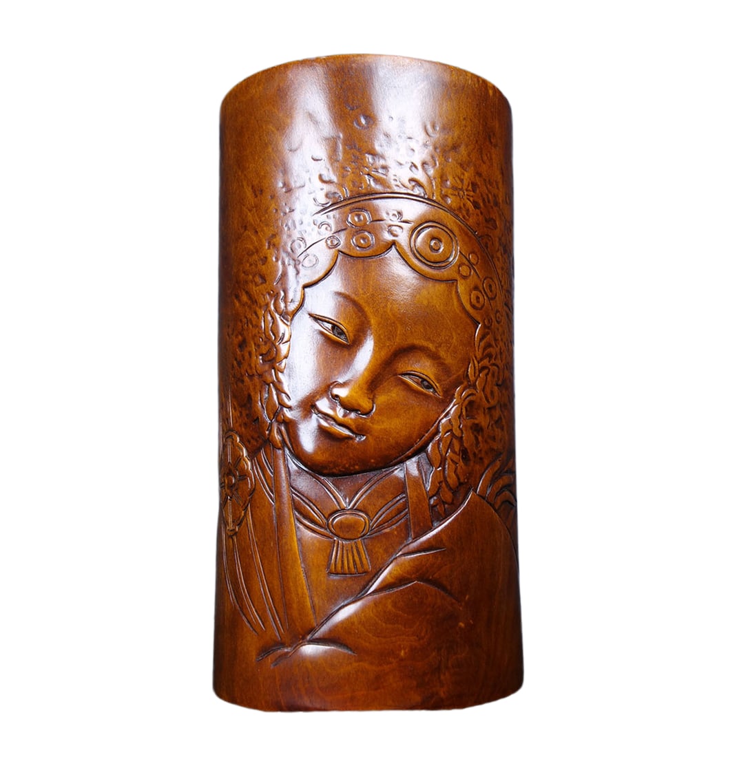 Vintage Chinese Boxwood Wood Carved Beautiful Woman Brush Pot: Vintage Chinese Boxwood Wood Carved Beautiful Woman Brush PotDimension: 150 x 75 x 75 (mm) 5.90 x 2.95 x 2.95 (inches) Weight: 095 lbs/ 430 g