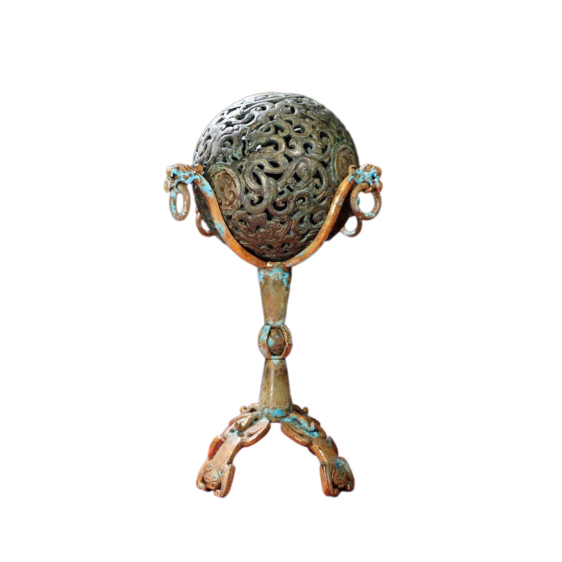 Vintage Chinese Copper Inlay Hetian Jade Carved Dragon Phoenix Ball Statue: Vintage Chinese Copper Inlay Hetian Jade Carved Dragon Phoenix Ball StatueDimension: 186 x 116 (mm) 7.32 x 4.57 (inches) Weight: 3.79 lbs/ 1720 g