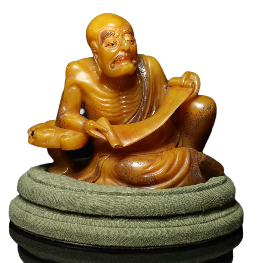 Superb Vintage Chinese Tianhuang Stone Carved Arhat Statue: Superb Vintage Chinese Tianhuang Stone Carved Arhat StatueDimension: 150 x 140 x 120 (mm)5.90 x 5.51 x 4.72 (inches) Weight: 1.62 lbs/ 735 g